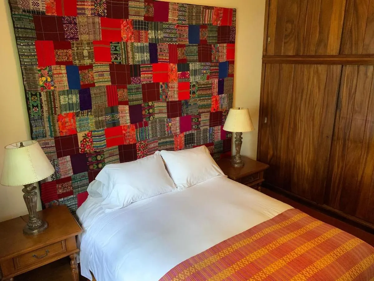 Hotel Casa Chula / Céntrica con jardín, terraza y parqueo Antigua