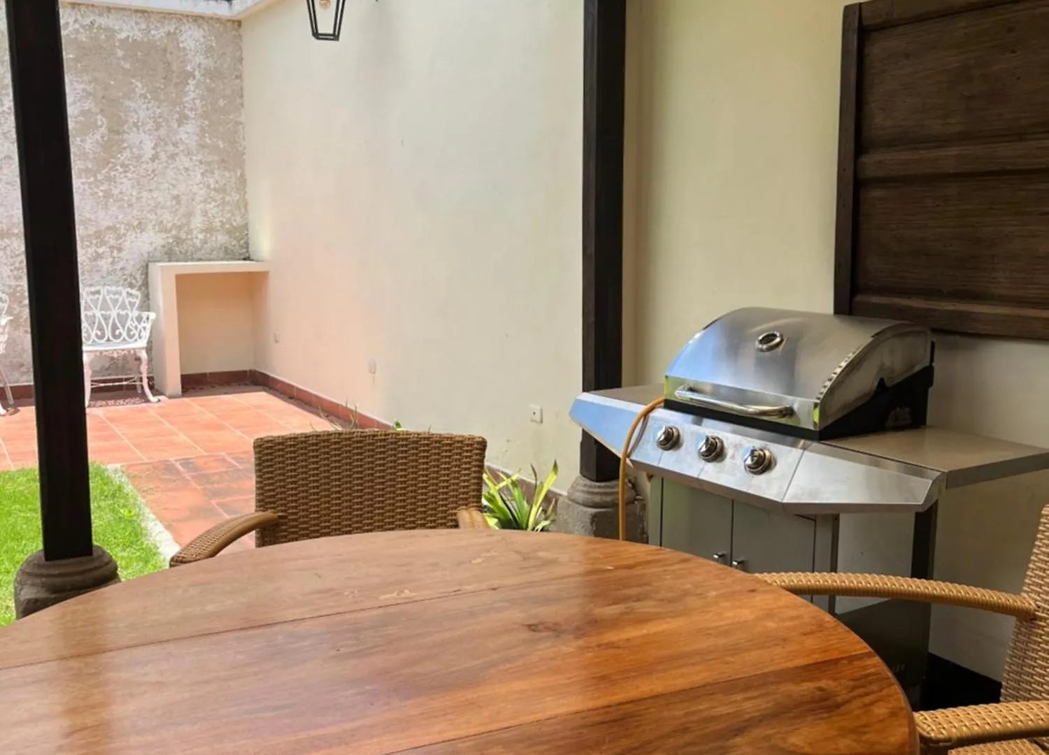 Hotel Casa Chula / Céntrica con jardín, terraza y parqueo Antigua